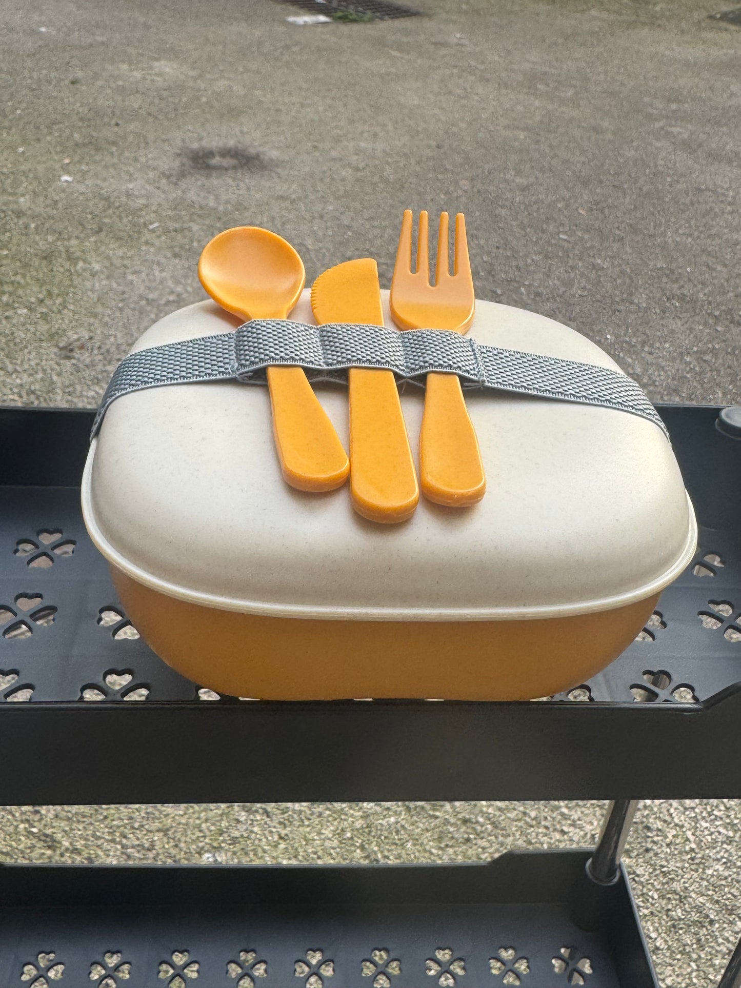 Lunch box