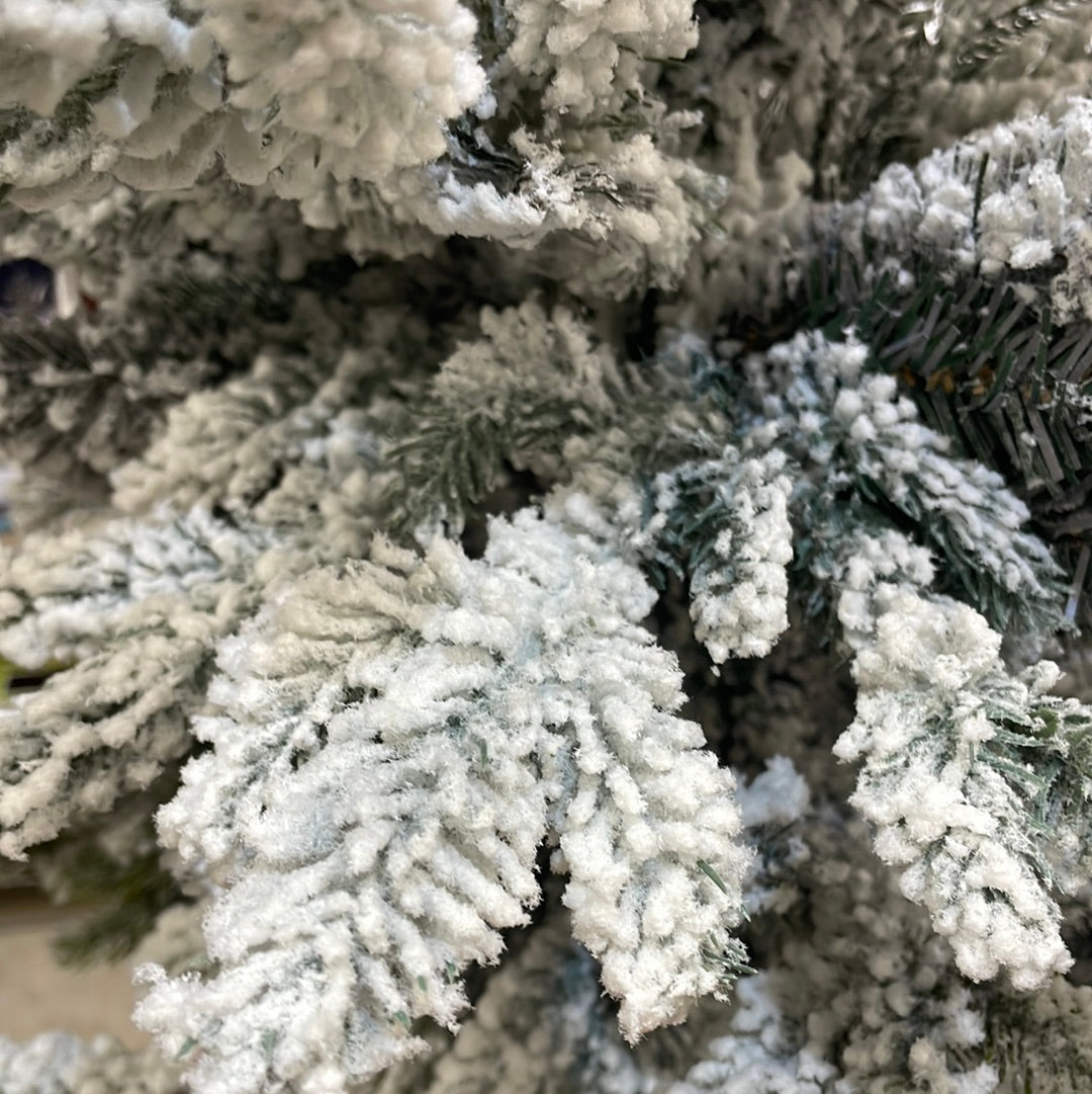 Albero di Natale slim innevato