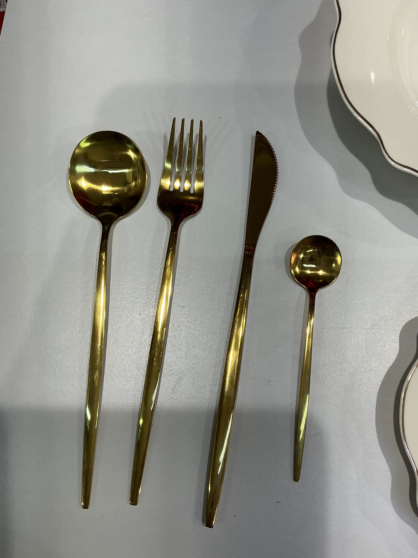 Posate oro per 6 persone