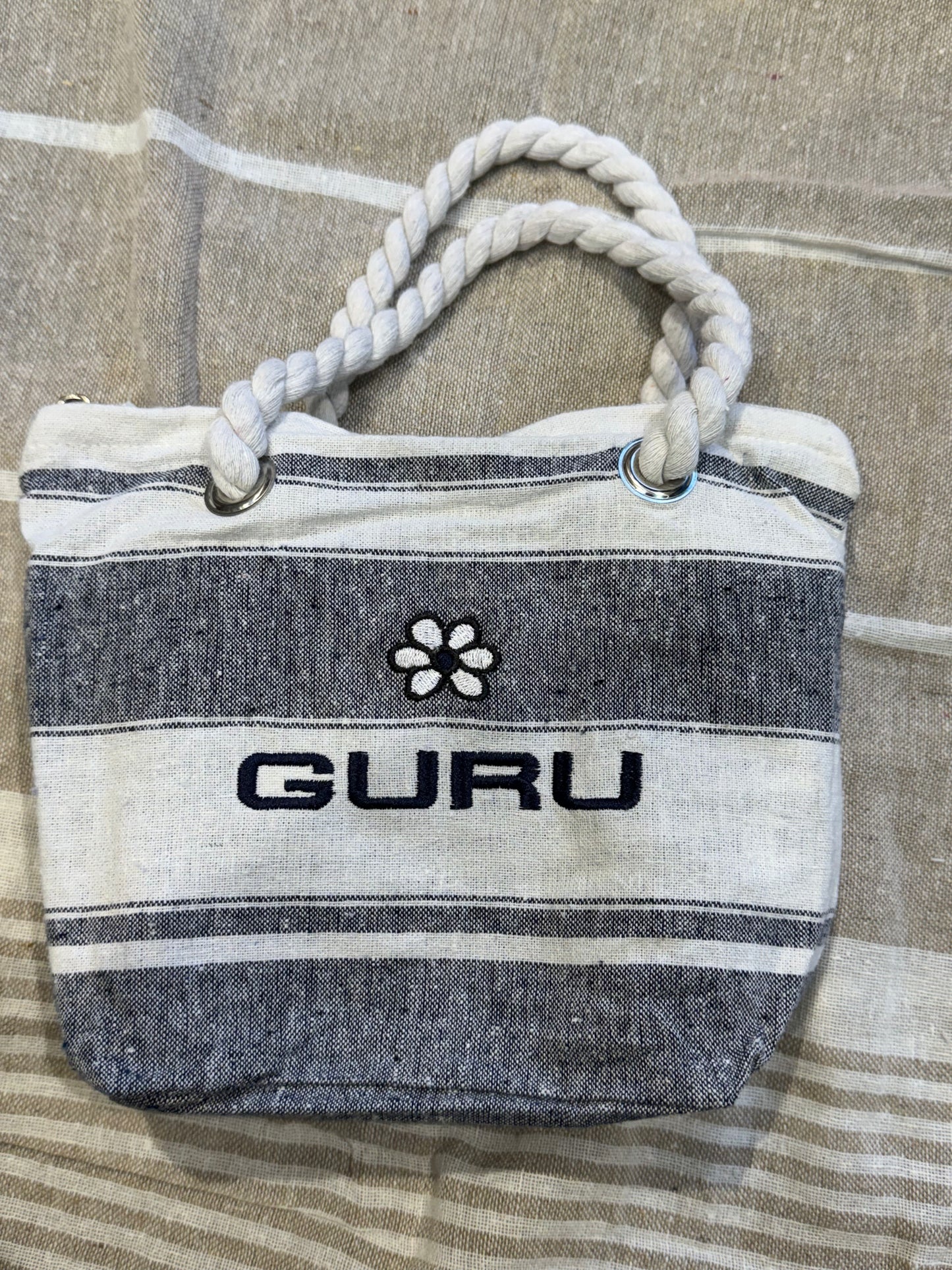 Telo mare con borsetta guru