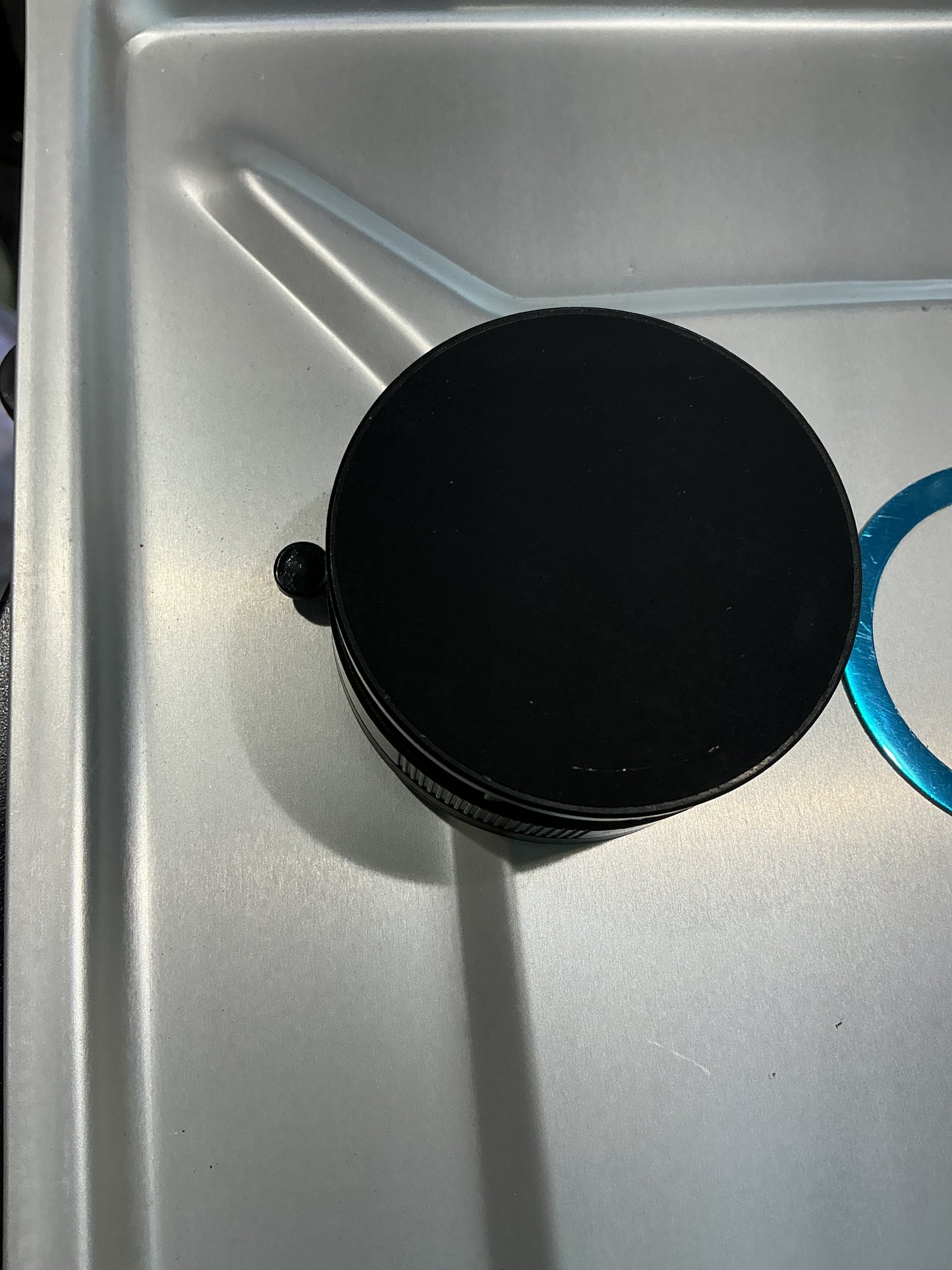 Supporto magnetico per cellulare