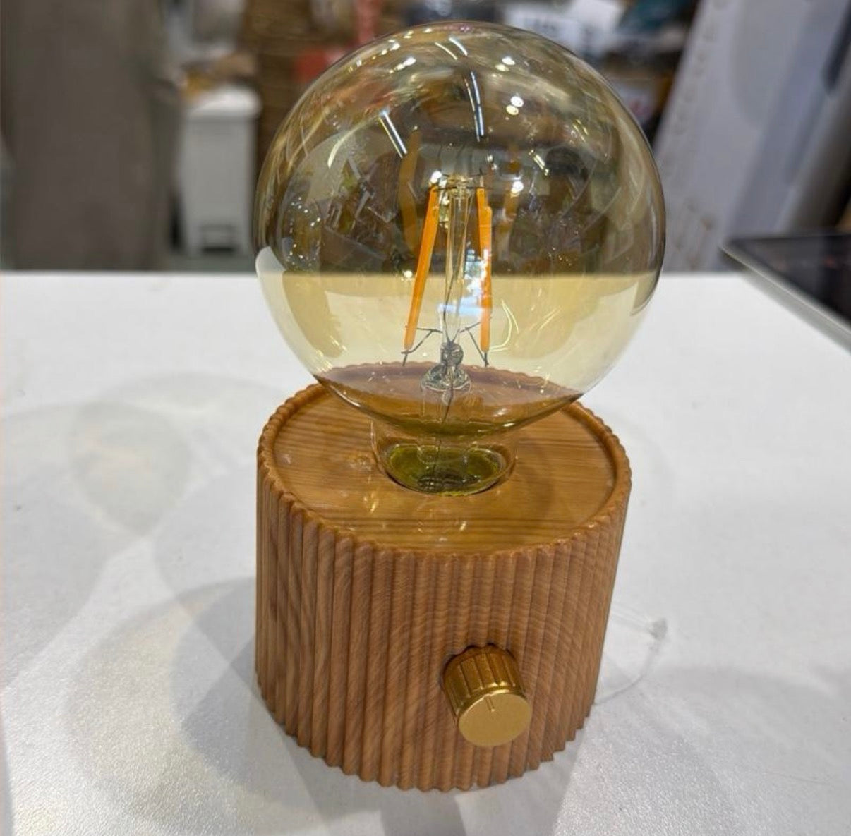 Lampada con lampadina in vetro regolabile diametro 8,5 xh15