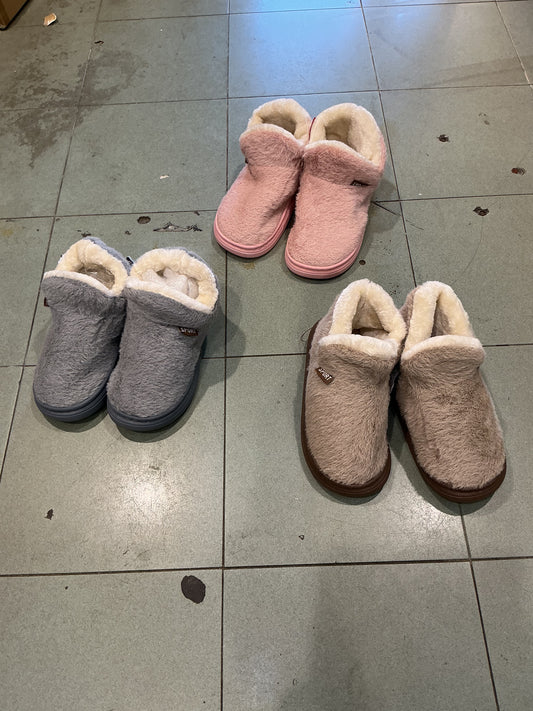 Pantofola stivaletto