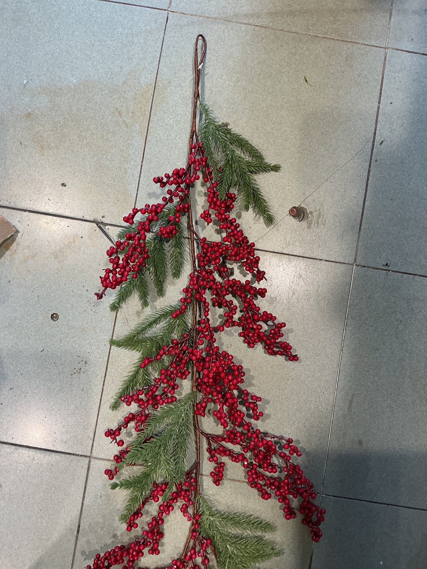 Tralcio pino e vischio