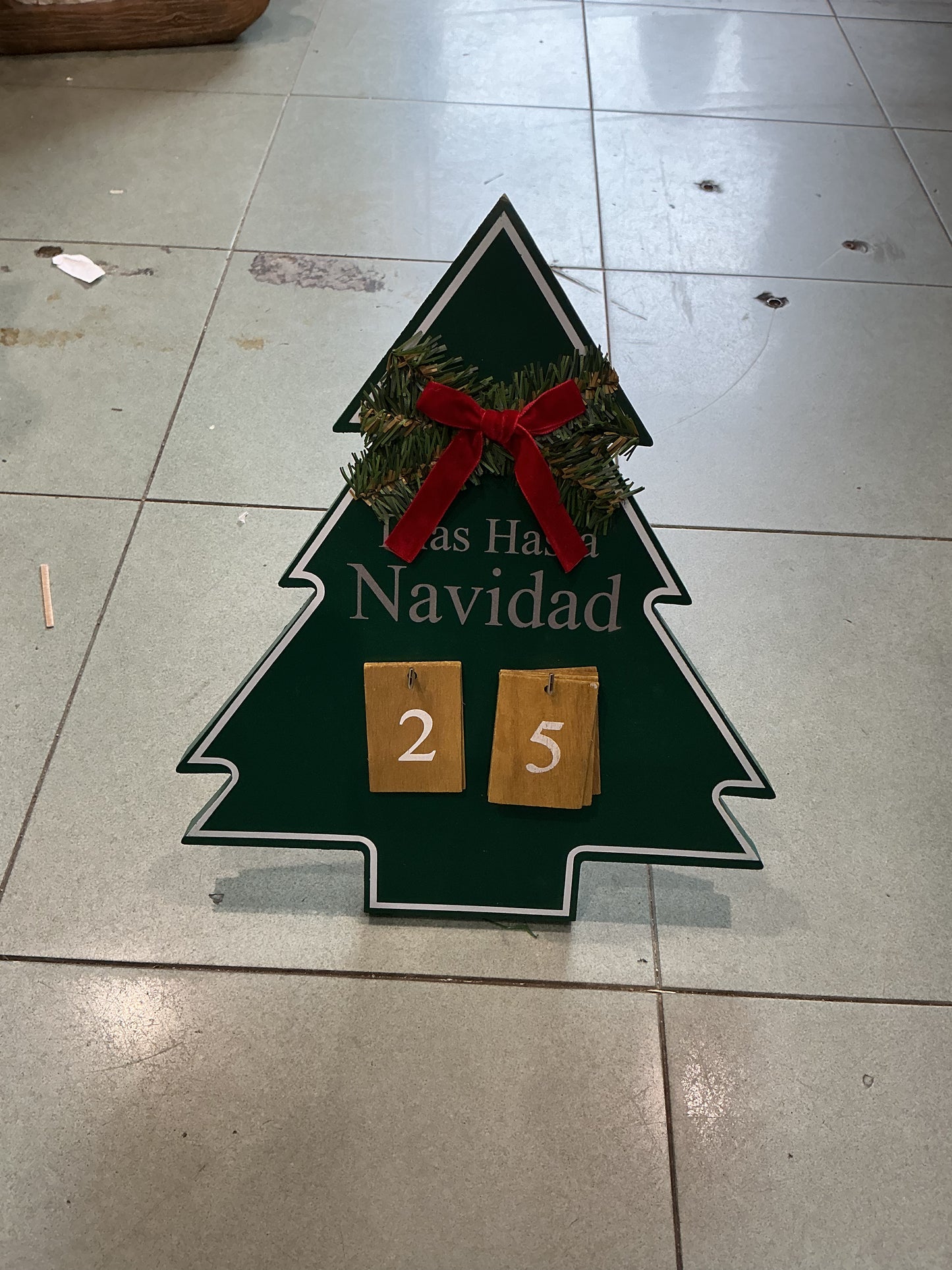 Calendario natalizio in legno