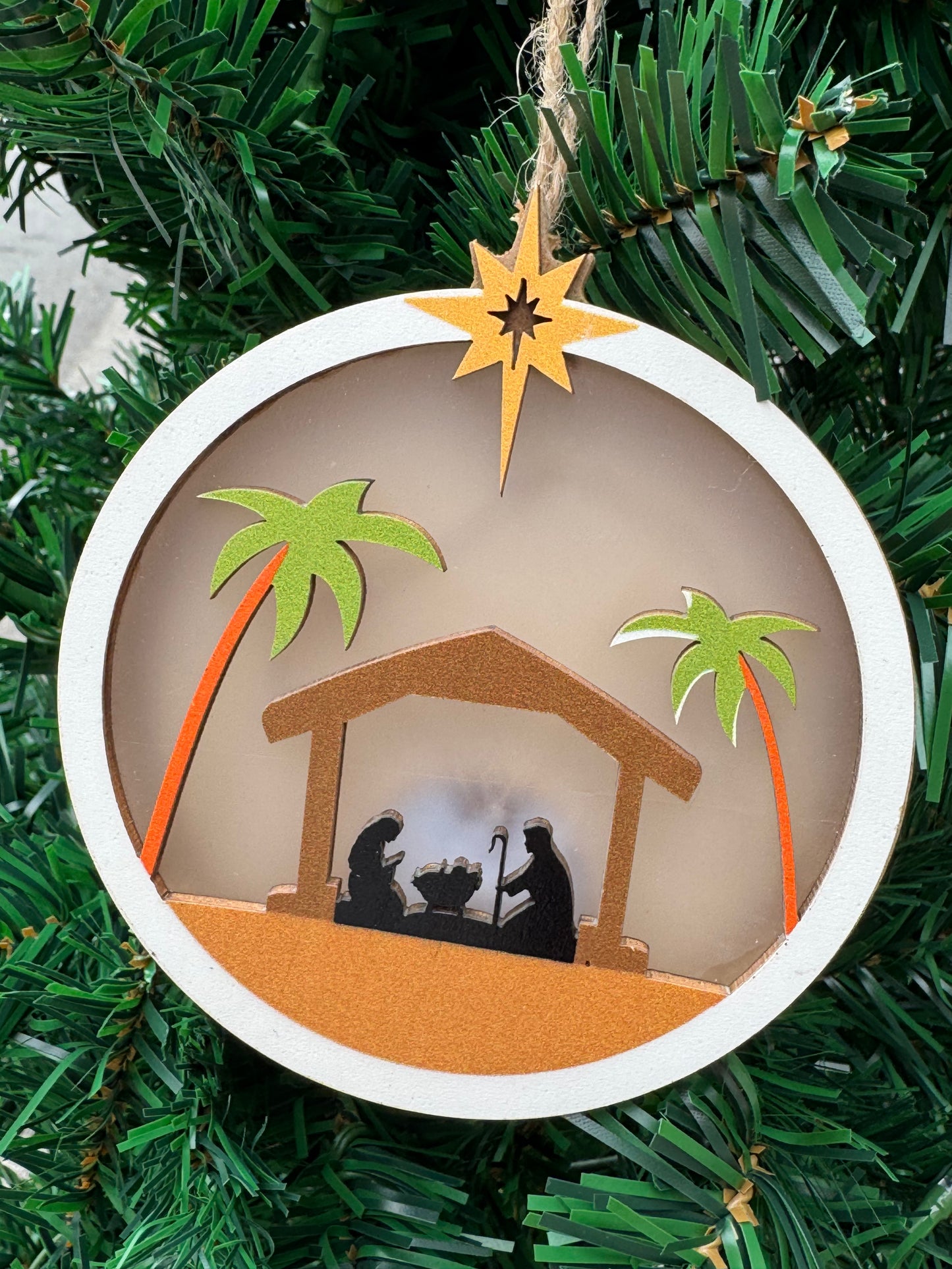 Pendente presepe in legno luminoso