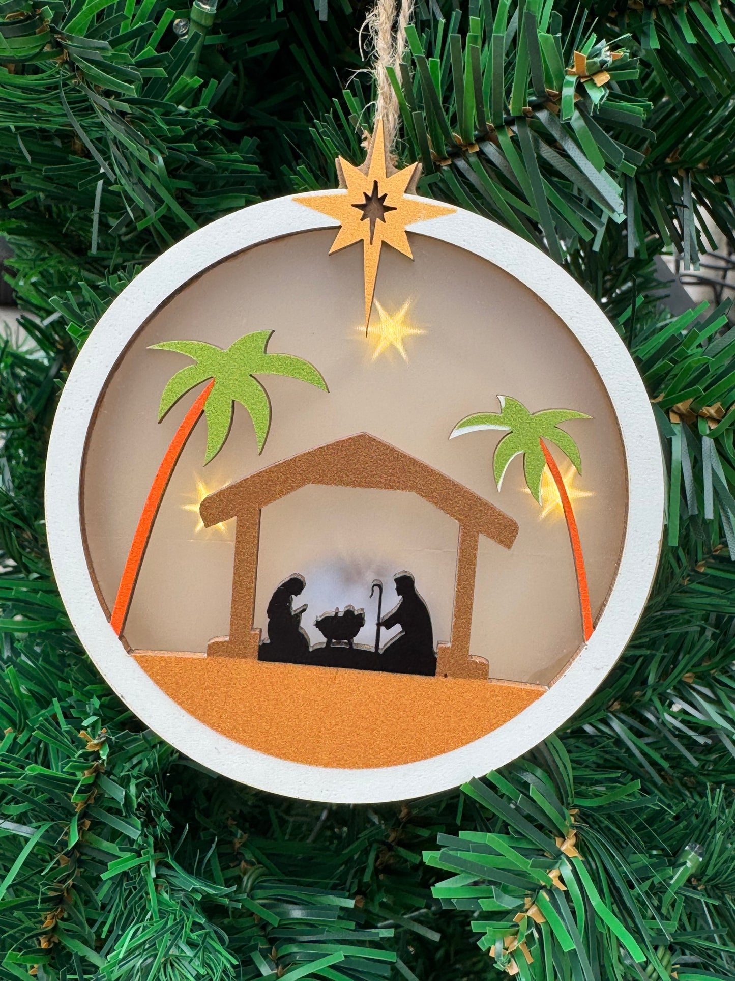 Pendente presepe in legno luminoso