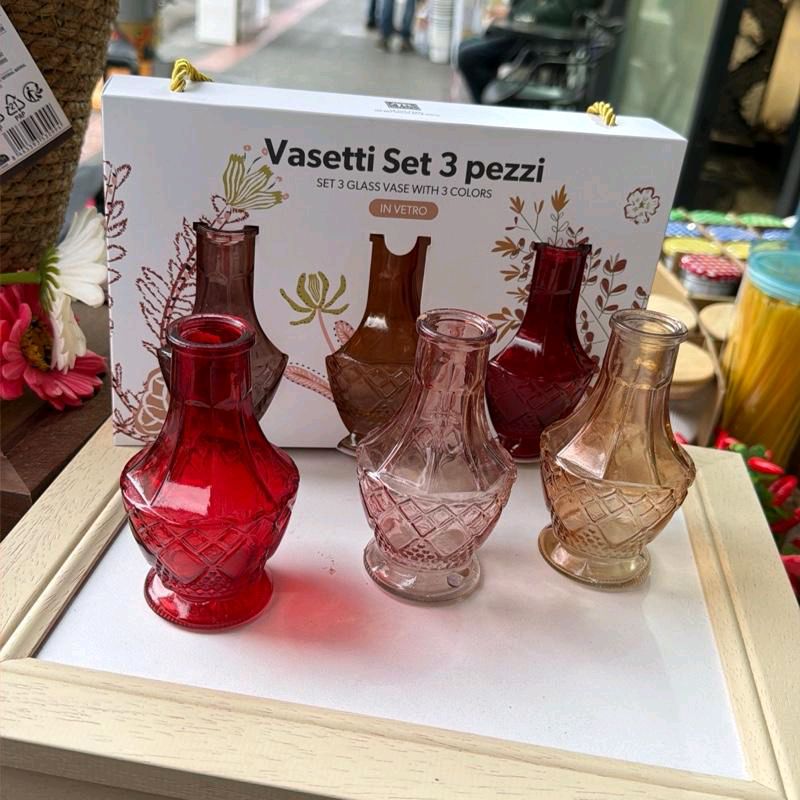 Set 3 vasi in vetro esclusi di fiori