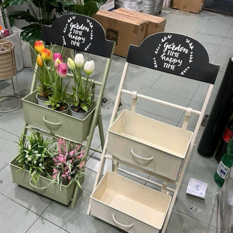 Fioriera in metallo 67 cm di altezza