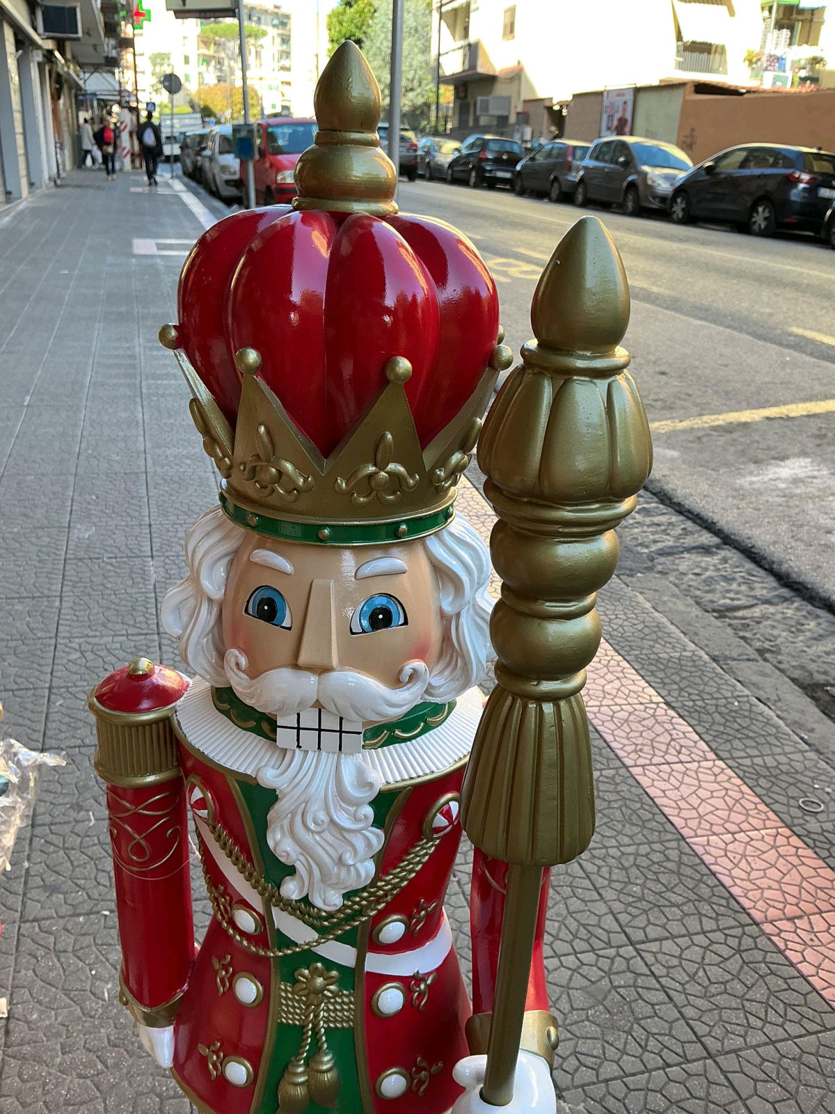 Soldato Reale in Resina per Ricoprire la Tua Casa con la Magia del Natale Decorazione Festiva per Interni e Esterni 32x31x123