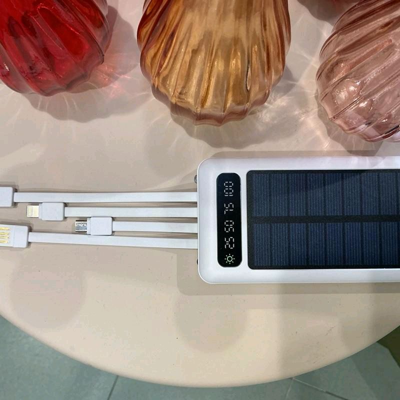 Power bank 58000 mAh voltage 5v ricarica solare con pannello