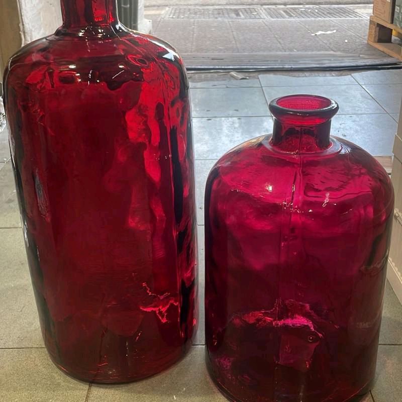 Vaso martellato rosso in vetro in 2 misure